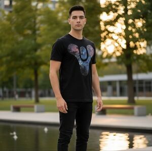 Destiny Video Game T-Shirt Men’s Medium Black Galaxy Tricorn Logo Bungie Rare